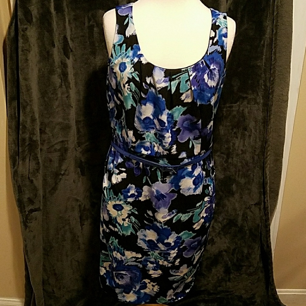 Floral sheath dress
